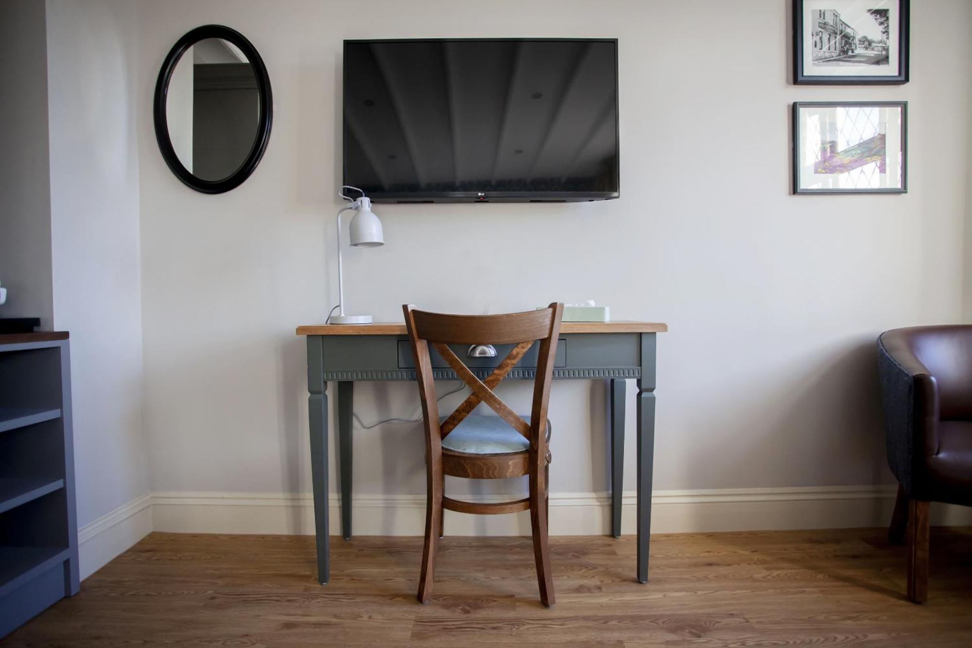 The Woodborough Inn Winscombe Номер фото
