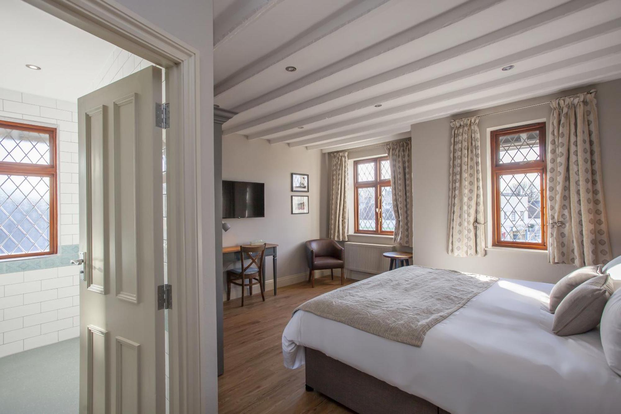 The Woodborough Inn Winscombe Номер фото